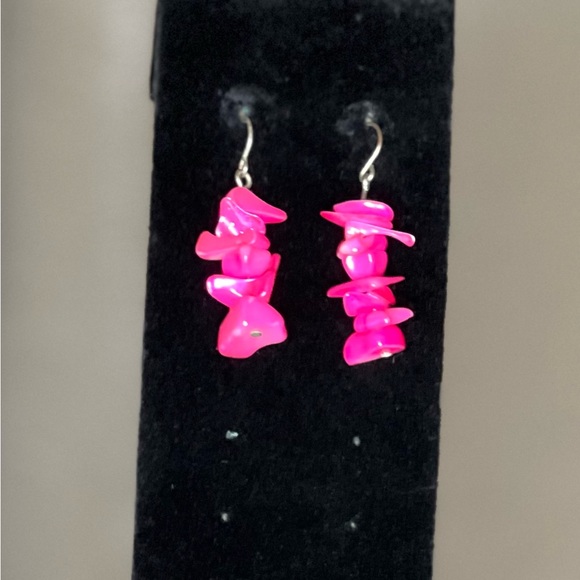 Jewelry - Hot pink layered stone earrings. Gently used